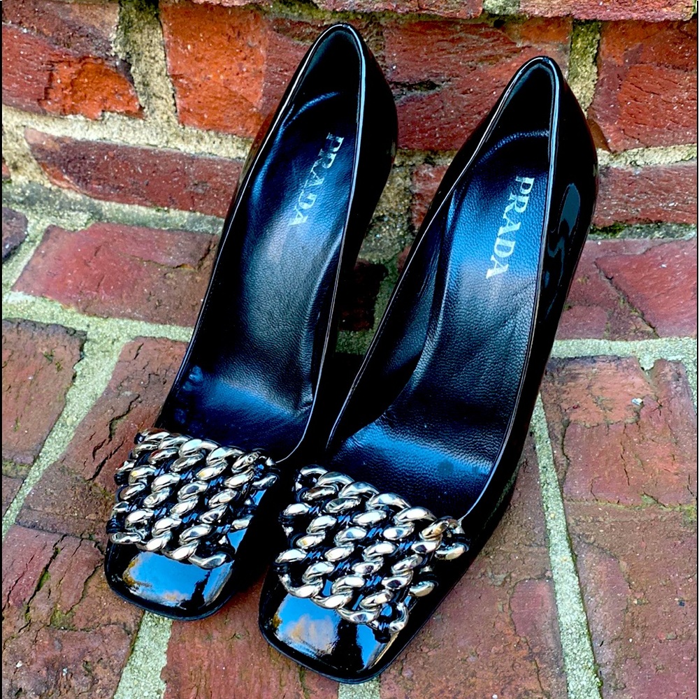 Prada patent leather heels with chain decoration